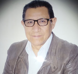 Dr. Freddy Omis Cáseres Guerrero